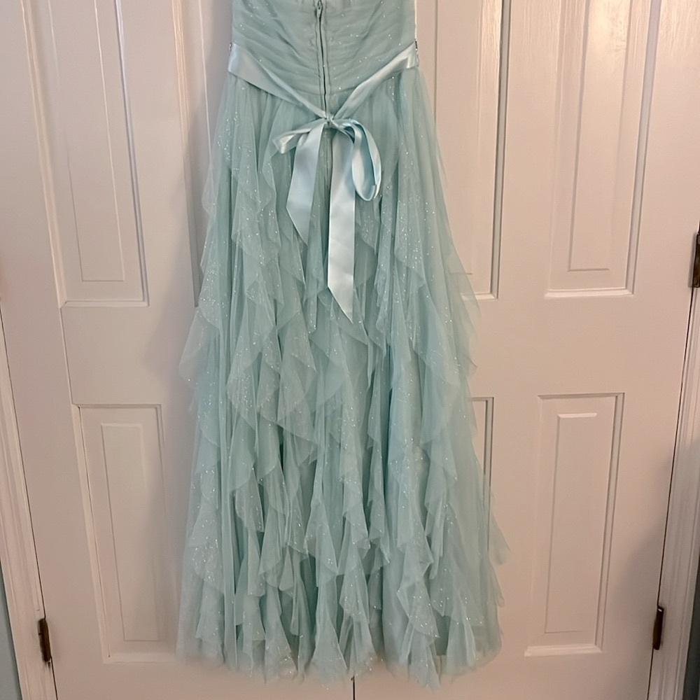 PRICE DROP!🌸 Mint Green Prom dress by (Nights by teeze me), Size 3 in Juniors. - Picture 5 of 9